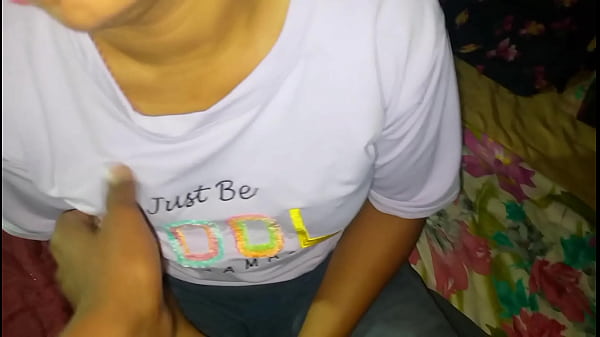 Desi Bhabhi Desa Yang Menggairahkan Bercinta Dengan Suaminya
