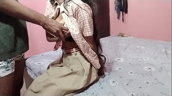 Pengalaman Pertama Ku Bercinta Dengan Kakak Tiri Yang Imut Dan Memiliki Kontol Besar