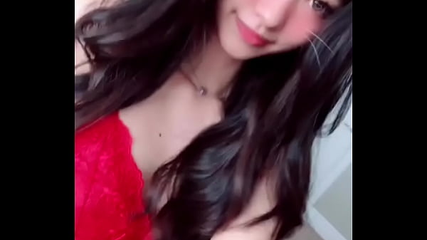 Gadis Asia Yang Menggoda Dengan Pesona Erotisnya
