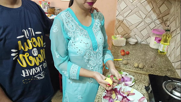 Bhabhi India Yang Pemalu Digencet Habis-habisan Oleh Adik Iparnya