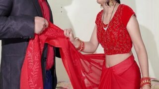Suami India Menggali Lubang Pantat Istri Dengan Ganas