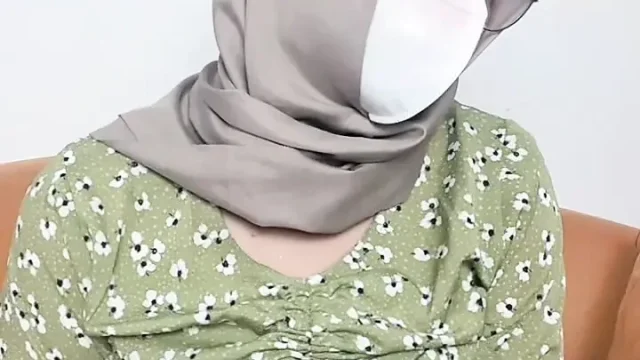 Young Young Mama Shows Off Her Perfect Body