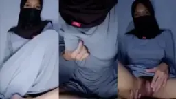 Ukhti Nina Asanti Berjilbab Masturbasi 9