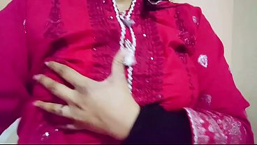 Desi Bhabi Ko Chod Ke Pani Chhud Diya, Hindi Mein Aawaz