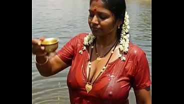 Desi Bhabhi Ai, Siap Ngajak Lo Main Ranjang Hot Sampe Lupa Diri