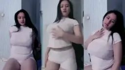 Berlian Ochi Goyang Panas, Body Seksi Bikin Ngiler