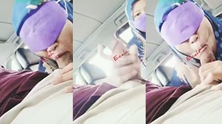 Buka Jilbab Biru Di Dalam Mobil, Bibir Basah Melumat Batang Keras