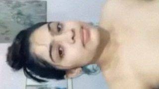 Tonton Video Mandi Cewek Desi Seksi Bikin Ngilu