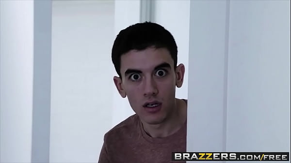 Ibu Tiri Yang Lagi Sial, Kendall Dan Nino Main Gila Di Kamar, Ceweknya Yang Ngatur Semua Gerakan.