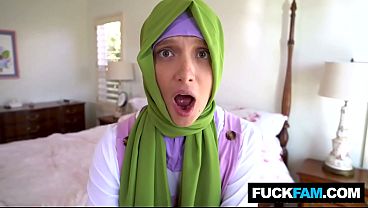 Hijab Nafsunya Kena Kontol Pertama Kali Izzy Lush, Donnie Rock