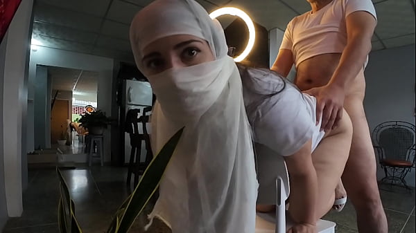 Ngentot Keras Sama Jilbab, Mancing Air Mani Sampai Ke Lubang Belakang