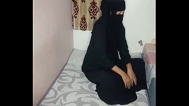 Gadis Bercadar Tega Digebukin Sopir Pribadi Di Dalam Mobil Gelap.