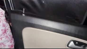 Cewek India Cantik Panas Dijemput Di Tempat Umum..pake Bahasa Hindi Bikin Makin Greget
