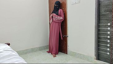 Bikin Malu, Si Hijab India Pertama Kali Digeboy Habis-habisan Di Ranjang