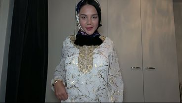 Pov – Ngentotin Adik Tiri Muslimah Cantik Pake Hijab, Romantis Banget Sampai Mengerang