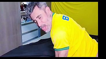 Arab Nyusup Ke Brasil, Mancingin Lubang Cibir Bapak-bapak Brasil Sampe Keluar (teaser)