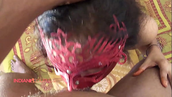 Desi Pasutri Lagi Hot-hotan