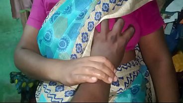 Ibu Rumah Tangga India Priyanka, Bikin Video Mesum Sendiri Di Rumah.