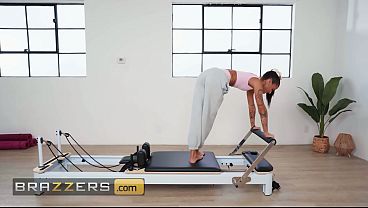 Brazzers – Ryan Reid Minta Bantu Victor Ray, Lubang Sempitnya Digedor Sampai Keringetan