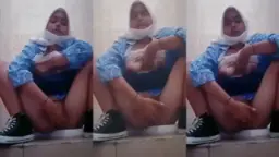 Abg Smp Colmek Ngegas Di Toilet Sekolah, Suara Kenceng Sampe Kedengeran Guru
