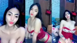 Netha Si Cantik Belah Dada Montok Bikin Ngiler