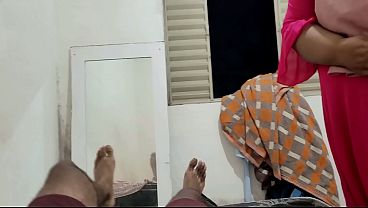 Meia-irmã árabe Se Enfia No Quarto E Fode Gostoso Com Ele