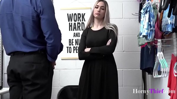 Gadis Hijab Nakal Ngentot Polisi Biar Bebas Dari Penjara – Delilah Day | Hornythief