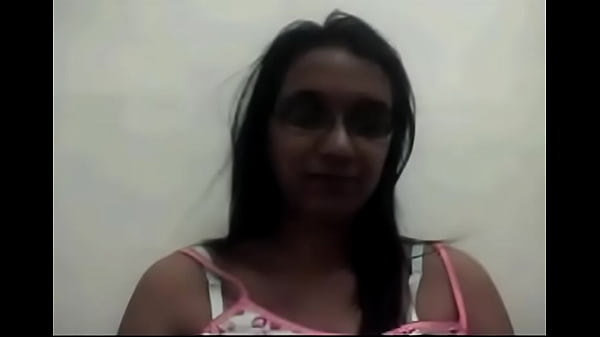 Ibu Rumah Tangga India Hyderabadi Yang Seksi, Telanjang Bulat Di Depan Kamera – Hari Pertama Yang Bikin Ngiler
