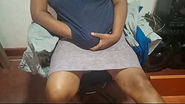 Ibu Tiri India Desi, Rahasia Panas Di Balik Pintu Kamar.