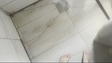Gue Nemu Dildo Di Kamar Ibu Tiri Arab Gue, Trus Gue Kasih Dia Nyobain Kontol Beneran.