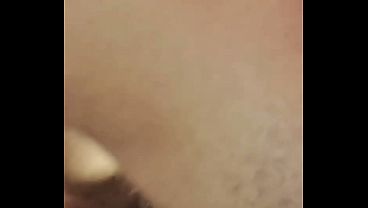 سعودي متشهي يشوف مرته تتناك قدامه وهو يتفرج على سكس عربي نار