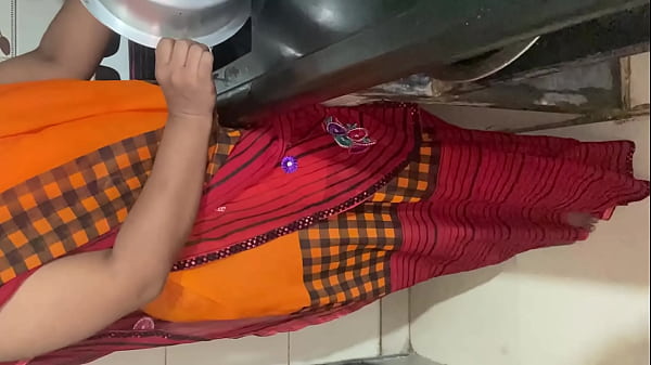Bhabhi Ko Devar Ne Dhabe Se Utha Ke Bedroom Mein Chod Diya, Hindi Voice Mein Viral Mms.